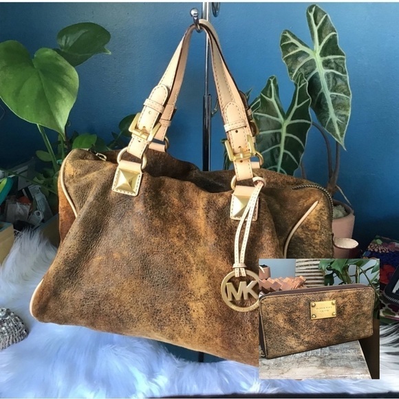 Michael Kors LTD Grayson LG Soft distressed bag & Wallet Set - Picture 1 of 11